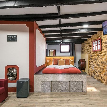 Hotel Guestready - Charming Stone Wall Retreat à Vila Nova de Gaia Extérieur photo
