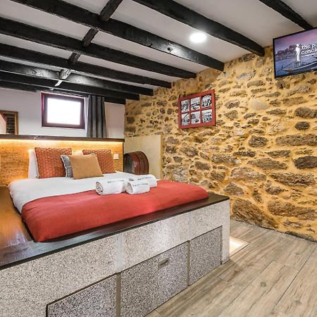 Hotel Guestready - Charming Stone Wall Retreat à Vila Nova de Gaia Extérieur photo