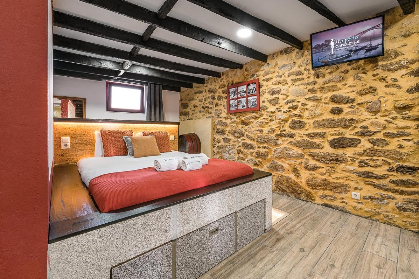 Hotel Guestready - Charming Stone Wall Retreat à Vila Nova de Gaia Extérieur photo